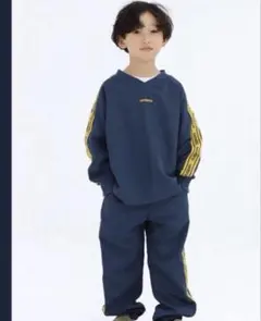 umbro アンブロ　とうくん　too sunday しまむら　トップス