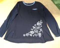 【ドラッグストアーズ】 トップス　刺繍　ネイビー　長袖