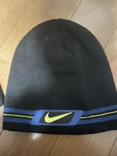 Nike ニット帽 黒 ストライプ付き