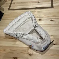 Ergobaby Cool Mesh Infant Insertのサムネイル