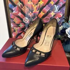 フェラガモ パンプス