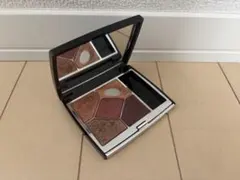 Dior サンク クルール クチュール アイシャドウ　689 ミッツァ