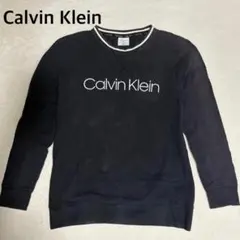 Calvin Klein 黒ロンT