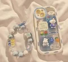 カラフルキャラクターiPhone16eケースとビーズストラップ