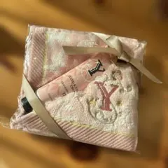 ギフトラッピング済み ハンカチとハンドクリームセット