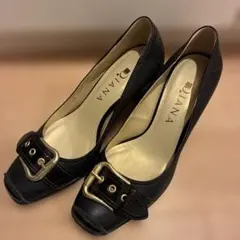 ダイアナ　パンプス　黒　23センチ
