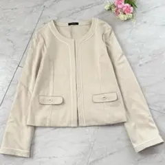 コムサイズム ノーカラージャケット上品ベージュLきれいめオフィス春アウター通勤
