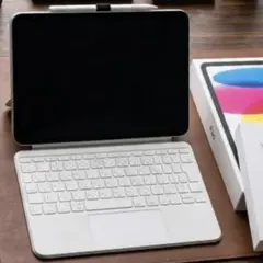Apple iPad 無印　第10世代　純正キーボード　ケース　スタイラスペン