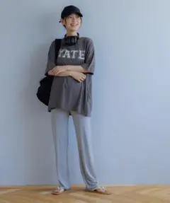 新品未使用　coca ヴィンテージ風ロゴTシャツ レディースのサムネイル
