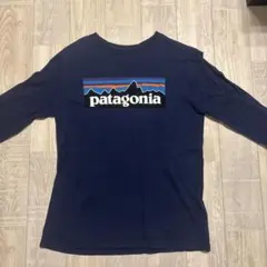 patagonia ネイビー 長袖Tシャツ　キッズ用のサムネイル