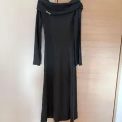 mily bilet オフショルワンピース