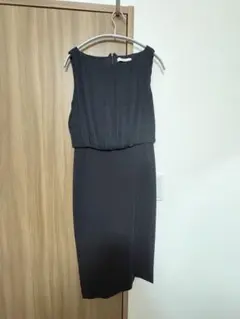 MaxMara 黒 プリーツドレス　ベルト付き