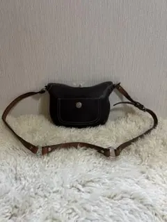 完売品！COACHオールドコーチ8A43ショルダーバッグ　ターンロックシボ革