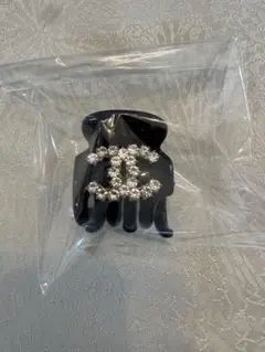 CHANEL キルティング ヘアクリップ 黒ノベルティ - メルカリ