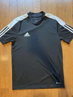 アディダス　トレーニングウェア