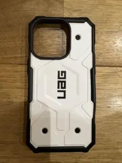 UAG iPhone14 Proハードケース ホワイト/ブラック