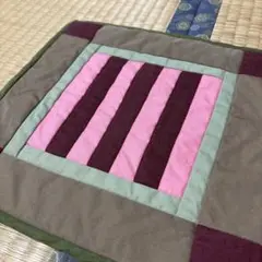 ストライプデザイン クッション