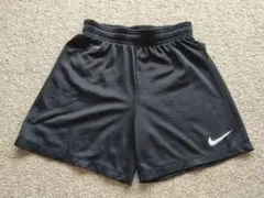 ナイキ キッズショートパンツS/130〜140ドライフィット/黒トレーニング