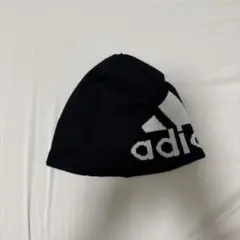 adidas ビーニー　ニット帽