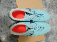 水色 サッカーシューズ メッシュ