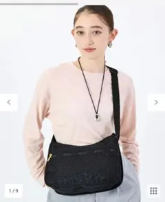 パフィーブロッサムズ クロスボディバッグ ショルダーバッグ　ブラック　花柄