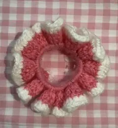 ハンドメイド ピンク・ホワイト シュシュ