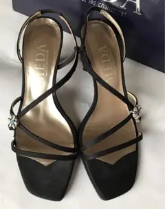 MEDA メダ ビジュー付きブラックサンダル ミュール 22.5