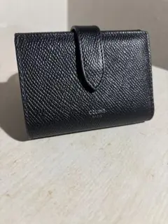 Item thumbnail for item 49ef88ee-1f33-4c28-93ac-8dfc5e842efb