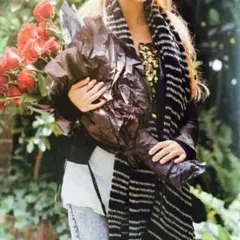 マーキュリーデュオ雑誌掲載ボーダーマフラー