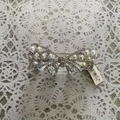 リボン型パール装飾シルバーバレッタ
