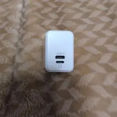 USB-C、ライトニングPD充電器 ホワイト 2ポート