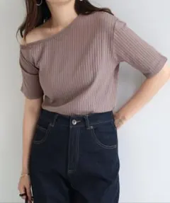 【新品】andme ワイドリブ 半袖 アシメネックTシャツ モカ M 2WAYのサムネイル
