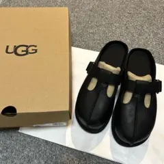 UGG GOLDENSTAR HI CLOG ブラック