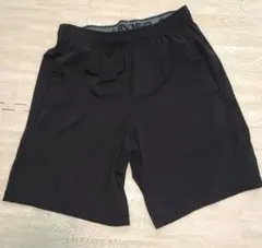 アンダーアーマー　UNDER ARMOUR　Lサイズ　ブラック　ハーフパンツ