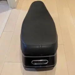 SR400 ブラックスペシャル純正シート　2006年式　極美品 SR400 ブラックスペシャル純正シート 2006年式 極美品 ノスタルジック