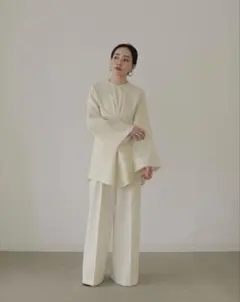 ルフィル イレギュラーラッフルニット ホワイト - メルカリ