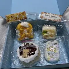 MOMOCOスクイーズ 4個セット　⭐︎3/31までおまけ1個つき！