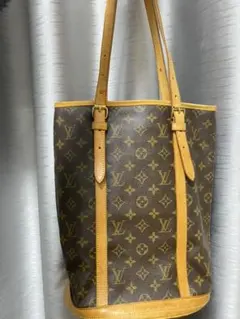 ルイヴィトン モノグラム トータリー