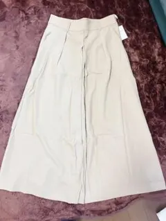 新品未使用⭐︎UNITITLED ベージュ　ワイドパンツ