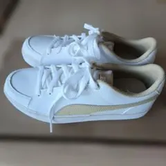 【未使用・新品】PUMA SOFTFOAM スニーカー 白+金　23.5cm