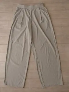 ユニクロ ウルトラストレッチエアリズムワイドパンツ(Sサイズ)