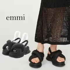 emmi エミ ボリュームギャザーサンダル 24.5センチのサムネイル