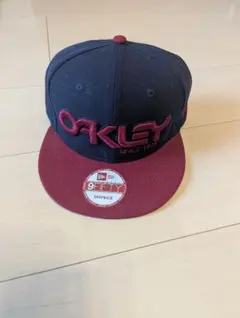 Oakley 9FIFTY スナップバックキャップ ネイビー/バーガンディ