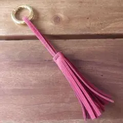 バッグチャーム ロングタッセル フリンジ キーチャーム タッセル　ボルドー