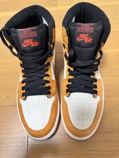 NIKE Air Jordan 1