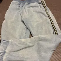 ストライプ付きライトブルーロングパンツ120