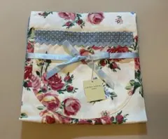 LAURA ASHLEY♡エプロン　花柄のサムネイル