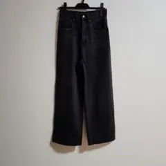 ブラックデニムパンツ　しまむら