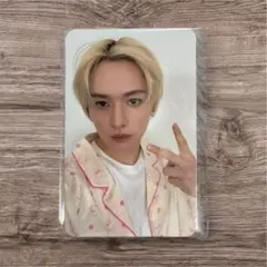 StrayKids スキズ リノ SKZOO パジャマ 一万円 特典 トレカのみ - メルカリ