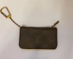 ど*き様 ルイヴィトンのキーケース (中古品)